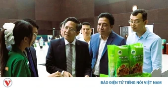 Thúc đẩy chuyển đổi xanh, hướng tới đô thị sinh thái - thông minh