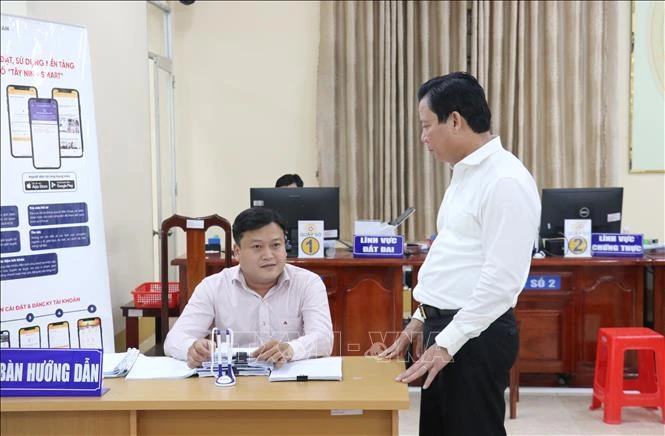 Thúc đẩy tính minh bạch trong cải cách hành chính Thúc đẩy tính minh bạch trong cải cách hành chính