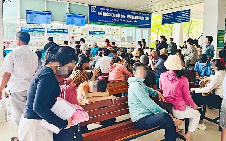 Thuốc ung thư -'Tấm vé' sống đắt đỏ - Kỳ 2: Đánh cược vào thuốc xách tay hay chi tiền tỉ xuất ngoại? Thuốc ung thư -'Tấm vé' sống đắt đỏ - Kỳ 2: Đánh cược vào thuốc xách tay hay chi tiền tỉ xuất ngoại?