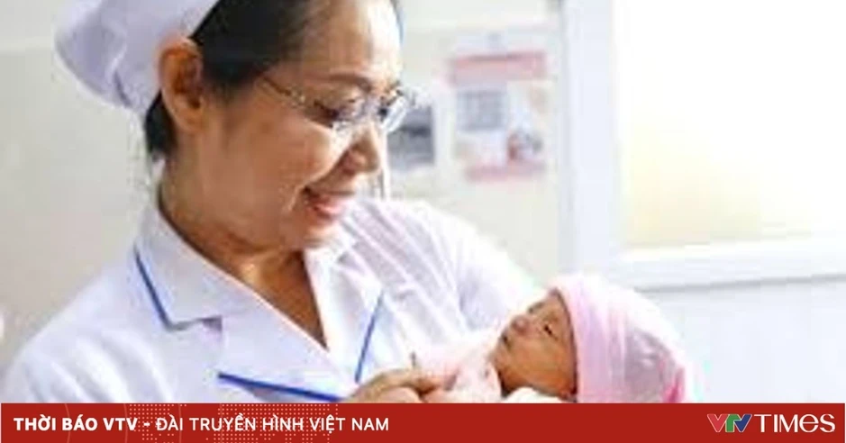 Thưởng tiền cho hơn 1.300 bà mẹ sinh đủ hai con Thưởng tiền cho hơn 1.300 bà mẹ sinh đủ hai con
