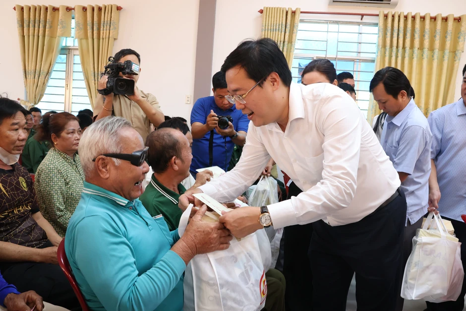 Thường trực Thành ủy TPHCM yêu cầu tăng tốc ngay sau Tết