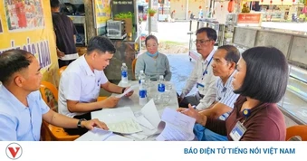 Tiệm bánh mì ở Quảng Trị bị tạm đình chỉ sau vụ phát hiện dòi trong xôi