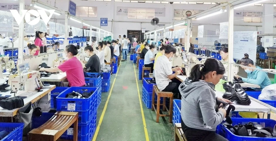 Tiền lương, tiền công đi làm dịp lễ 30/4 - 1/5 có thể gấp 5 lần Tiền lương, tiền công đi làm dịp lễ 30/4 - 1/5 có thể gấp 5 lần