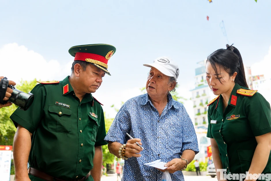 Tiếp nhận thông tin mới về rãnh mộ tập thể 190 liệt sĩ tại Công viên Lê Thị Riêng Tiếp nhận thông tin mới về rãnh mộ tập thể 190 liệt sĩ tại Công viên Lê Thị Riêng