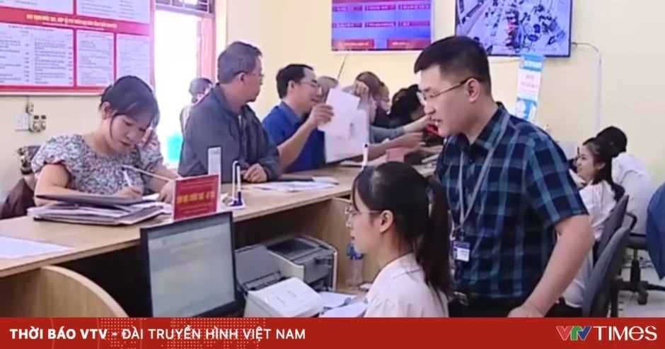 Tiếp tục hoàn thiện cơ chế tiền lương, xây dựng quy định mới về mức lương cơ sở Tiếp tục hoàn thiện cơ chế tiền lương, xây dựng quy định mới về mức lương cơ sở