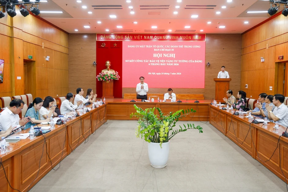 Tiếp tục thực hiện '4 kiên định' về chính trị, tư tưởng Tiếp tục thực hiện '4 kiên định' về chính trị, tư tưởng
