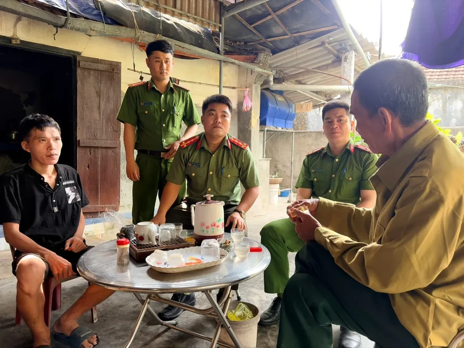Tìm lại thân nhân liệt sĩ sau 45 năm thất lạc nhờ dữ liệu dân cư Tìm lại thân nhân liệt sĩ sau 45 năm thất lạc nhờ dữ liệu dân cư