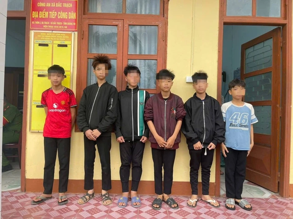 Tìm ra thủ phạm ném đá vỡ kính loạt xe tải trên cao tốc qua Quảng Trị