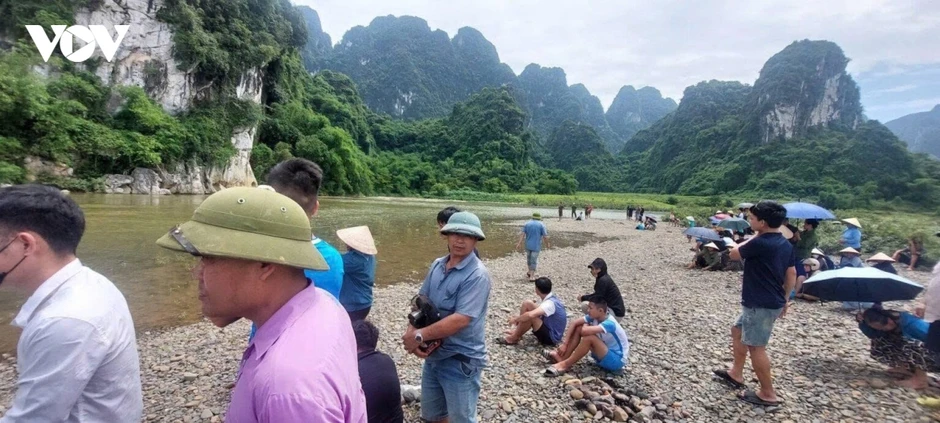 Tìm thấy thi thể học sinh đuối nước khi đi tắm trên sông Bôi, tỉnh Phú Thọ Tìm thấy thi thể học sinh đuối nước khi đi tắm trên sông Bôi, tỉnh Phú Thọ