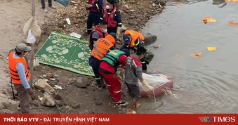 Tìm thấy thi thể nạn nhân thứ hai trong vụ chìm tàu trên sông Hồng