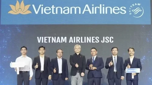 Tin nổi bật ngày 10/7: Công bố các nghị quyết của Ủy ban Thường vụ Quốc hội khóa XVI; Giao lưu Hữu nghị Quốc phòng biên giới Việt Nam-Lào lần thứ 3 Tin nổi bật ngày 10/7: Công bố các nghị quyết của Ủy ban Thường vụ Quốc hội khóa XVI; Giao lưu Hữu nghị Quốc phòng biên giới Việt Nam-Lào lần thứ 3