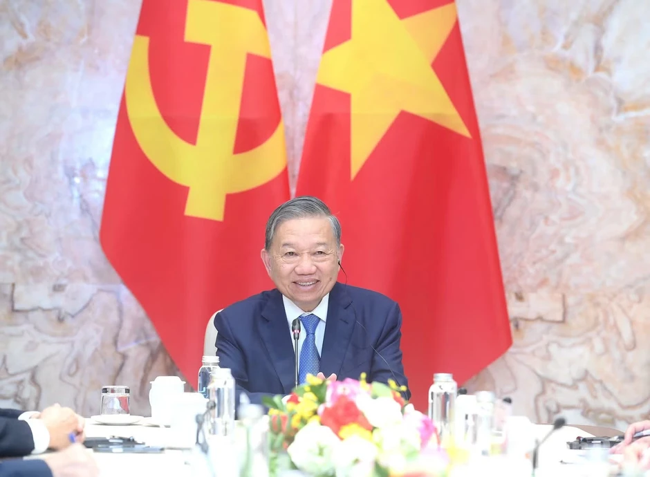 Tin nổi bật ngày 11/5: Tổng Bí thư, Chủ tịch nước Tô Lâm làm việc với Văn phòng Chủ tịch nước; Phiên làm việc thứ nhất Đại hội đại biểu toàn quốc Mặt trận Tổ quốc Việt Nam lần thứ XI Tin nổi bật ngày 11/5: Tổng Bí thư, Chủ tịch nước Tô Lâm làm việc với Văn phòng Chủ tịch nước; Phiên làm việc thứ nhất Đại hội đại biểu toàn quốc Mặt trận Tổ quốc Việt Nam lần thứ XI
