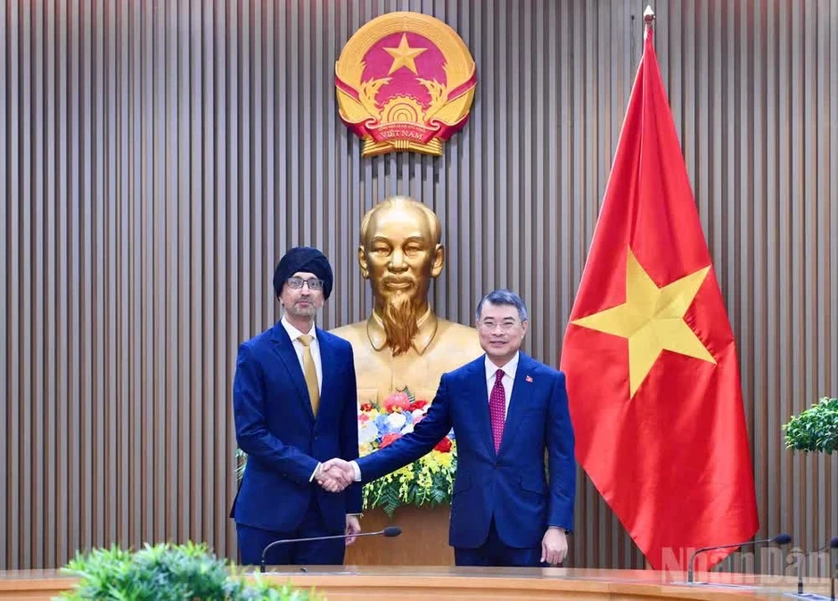 Tin nổi bật ngày 12/8: Tổng Bí thư, Chủ tịch nước Tô Lâm thăm cấp Nhà nước tới New Zealand; Colombia công bố quốc tang 3 ngày sau vụ động đất khiến hơn 200 người thiệt mạng Tin nổi bật ngày 12/8: Tổng Bí thư, Chủ tịch nước Tô Lâm thăm cấp Nhà nước tới New Zealand; Colombia công bố quốc tang 3 ngày sau vụ động đất khiến hơn 200 người thiệt mạng