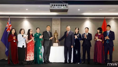Tin nổi bật ngày 12/8: Tổng Bí thư, Chủ tịch nước Tô Lâm thăm cấp Nhà nước tới New Zealand; Colombia công bố quốc tang 3 ngày sau vụ động đất khiến hơn 200 người thiệt mạng Tin nổi bật ngày 12/8: Tổng Bí thư, Chủ tịch nước Tô Lâm thăm cấp Nhà nước tới New Zealand; Colombia công bố quốc tang 3 ngày sau vụ động đất khiến hơn 200 người thiệt mạng