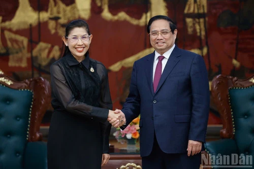 Tin nổi bật ngày 13/3: Từng bước hình thành hệ sinh thái ứng dụng công nghệ vũ trụ của Việt Nam; Phát động Cuộc thi Chính luận về bảo vệ nền tảng tư tưởng của Đảng lần thứ sáu; Giá vàng giảm mạnh Tin nổi bật ngày 13/3: Từng bước hình thành hệ sinh thái ứng dụng công nghệ vũ trụ của Việt Nam; Phát động Cuộc thi Chính luận về bảo vệ nền tảng tư tưởng của Đảng lần thứ sáu; Giá vàng giảm mạnh