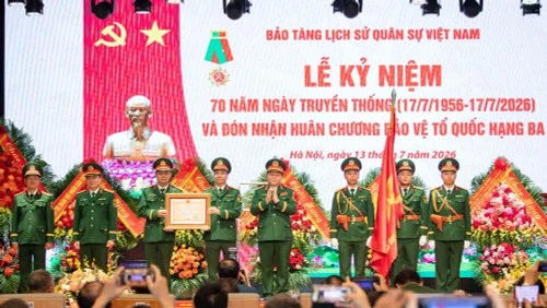 Tin nổi bật ngày 13/7: Khắc phục những khoảng trống để văn hóa thực sự là nền tảng tinh thần, động lực tăng trưởng; Khởi tố thêm 15 bị can liên quan Kỳ thi tốt nghiệp trung học phổ thông tại Tuyên Quang