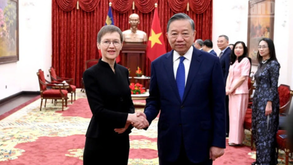 Tin nổi bật ngày 18/10: Ký kết Hiệp định thương mại tự do giữa Việt Nam và các nước thành viên Hiệp hội Mậu dịch tự do châu Âu; Quốc hội tiếp tục ngày làm việc thứ 2 của Kỳ họp thứ 2, Quốc hội khóa XVI Tin nổi bật ngày 18/10: Ký kết Hiệp định thương mại tự do giữa Việt Nam và các nước thành viên Hiệp hội Mậu dịch tự do châu Âu; Quốc hội tiếp tục ngày làm việc thứ 2 của Kỳ họp thứ 2, Quốc hội khóa XVI