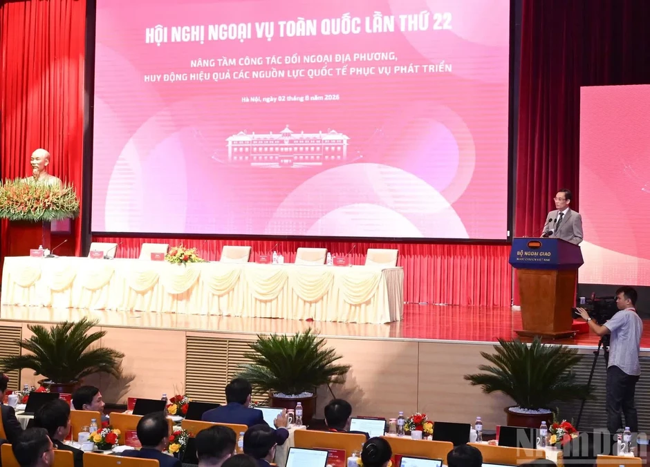 Tin nổi bật ngày 2/8: Hội nghị Ban Thường vụ Đảng ủy Quốc hội với các Tổ trưởng Tổ đảng, Trưởng đoàn, Phó trưởng đoàn phụ trách Đoàn đại biểu Quốc hội các tỉnh, thành phố; Hội nghị Ngoại vụ toàn quốc lần thứ 22 Tin nổi bật ngày 2/8: Hội nghị Ban Thường vụ Đảng ủy Quốc hội với các Tổ trưởng Tổ đảng, Trưởng đoàn, Phó trưởng đoàn phụ trách Đoàn đại biểu Quốc hội các tỉnh, thành phố; Hội nghị Ngoại vụ toàn quốc lần thứ 22