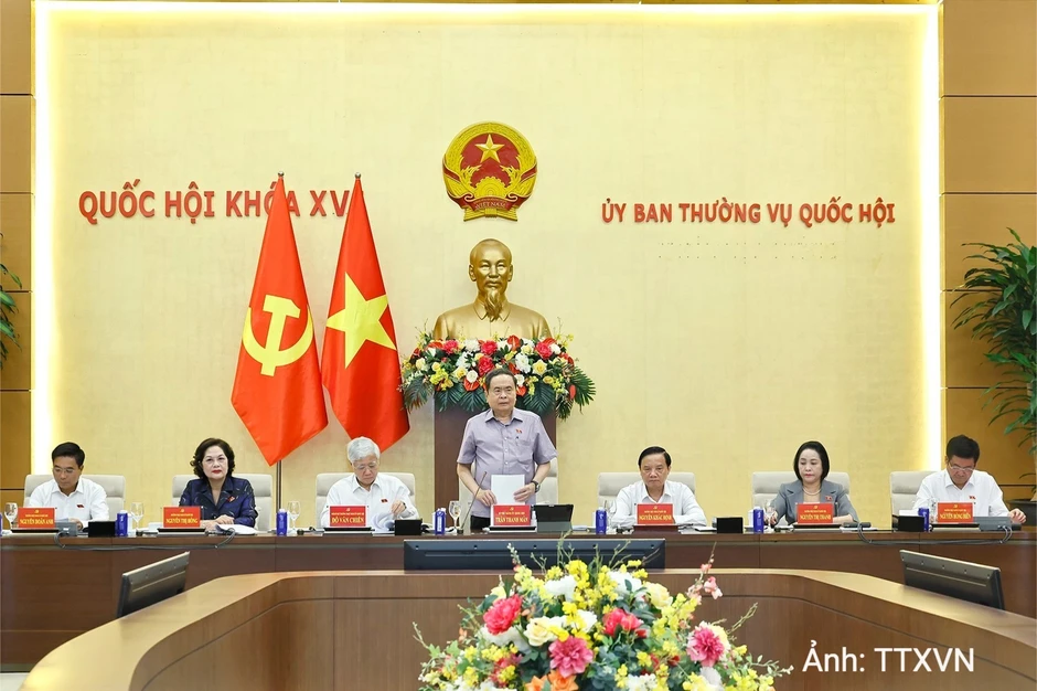 Tin nổi bật ngày 2/8: Hội nghị Ban Thường vụ Đảng ủy Quốc hội với các Tổ trưởng Tổ đảng, Trưởng đoàn, Phó trưởng đoàn phụ trách Đoàn đại biểu Quốc hội các tỉnh, thành phố; Hội nghị Ngoại vụ toàn quốc lần thứ 22 Tin nổi bật ngày 2/8: Hội nghị Ban Thường vụ Đảng ủy Quốc hội với các Tổ trưởng Tổ đảng, Trưởng đoàn, Phó trưởng đoàn phụ trách Đoàn đại biểu Quốc hội các tỉnh, thành phố; Hội nghị Ngoại vụ toàn quốc lần thứ 22