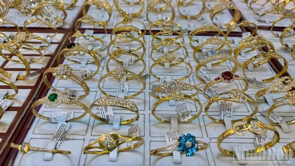 Tin nổi bật ngày 21/8: Công bố thành lập Tổ chức Nghị sĩ hữu nghị Việt Nam của Quốc hội; Đưa hơn 7.000 mẫu hài cốt liệt sĩ được đi giám định ADN Tin nổi bật ngày 21/8: Công bố thành lập Tổ chức Nghị sĩ hữu nghị Việt Nam của Quốc hội; Đưa hơn 7.000 mẫu hài cốt liệt sĩ được đi giám định ADN