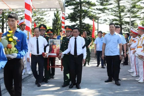 Tin nổi bật ngày 25/5: Tổng Bí thư, Chủ tịch nước Tô Lâm chủ trì cuộc làm việc về công tác nghiên cứu khoa học cơ bản; Nhà ở cho thuê là phân khúc chiến lược, dài hạn Tin nổi bật ngày 25/5: Tổng Bí thư, Chủ tịch nước Tô Lâm chủ trì cuộc làm việc về công tác nghiên cứu khoa học cơ bản; Nhà ở cho thuê là phân khúc chiến lược, dài hạn