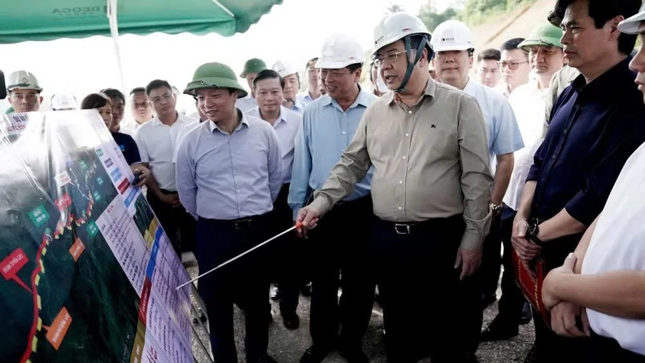 Tin nổi bật ngày 27/9: Tổng Bí thư, Chủ tịch nước tiếp xúc cử tri thành phố Hà Nội; Ngày mai, khai mạc Hội nghị đại biểu Quốc hội hoạt động chuyên trách Tin nổi bật ngày 27/9: Tổng Bí thư, Chủ tịch nước tiếp xúc cử tri thành phố Hà Nội; Ngày mai, khai mạc Hội nghị đại biểu Quốc hội hoạt động chuyên trách