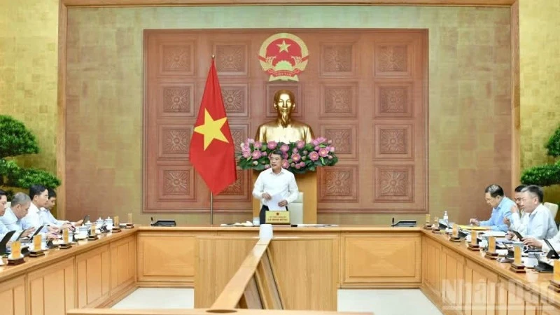 Tin nổi bật ngày 29/4: Thượng cờ "Thống nhất non sông" tại Quảng Trị; Khẩn trương hoàn thiện các kịch bản điều hành tăng trưởng Tin nổi bật ngày 29/4: Thượng cờ "Thống nhất non sông" tại Quảng Trị; Khẩn trương hoàn thiện các kịch bản điều hành tăng trưởng