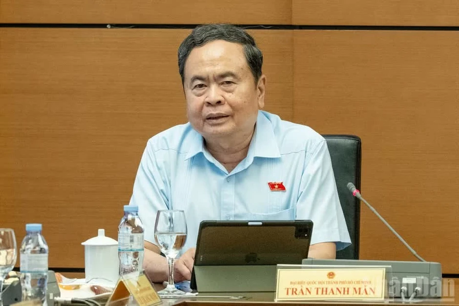 Tin nổi bật ngày 3/8: Khai mạc trọng thể Kỳ họp không thường lệ thứ nhất, Quốc hội khóa XVI; Quốc hội phê chuẩn ông Nguyễn Tiến Hải giữ chức Bộ trưởng Nội vụ Tin nổi bật ngày 3/8: Khai mạc trọng thể Kỳ họp không thường lệ thứ nhất, Quốc hội khóa XVI; Quốc hội phê chuẩn ông Nguyễn Tiến Hải giữ chức Bộ trưởng Nội vụ