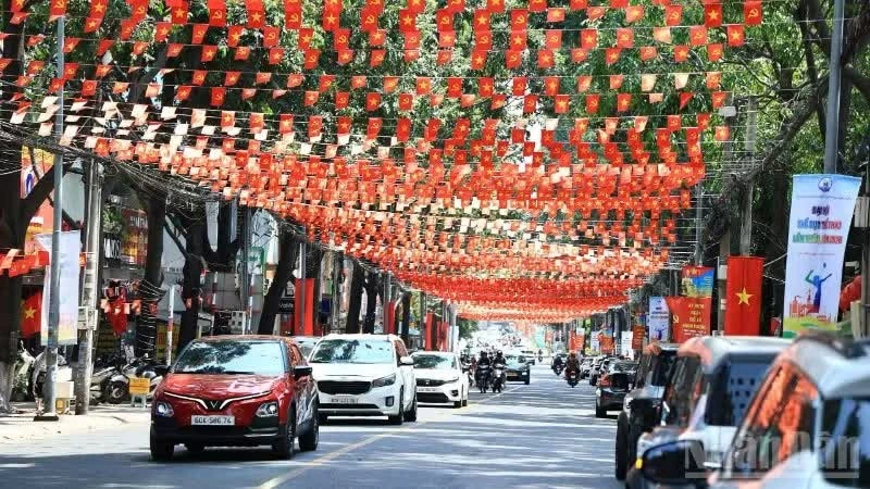 Tin nổi bật ngày 30/4: Nhiều hoạt động kỷ niệm 51 năm Ngày Giải phóng miền nam, thống nhất đất nước; TP Đồng Nai vận hành với 10 phường mới Tin nổi bật ngày 30/4: Nhiều hoạt động kỷ niệm 51 năm Ngày Giải phóng miền nam, thống nhất đất nước; TP Đồng Nai vận hành với 10 phường mới