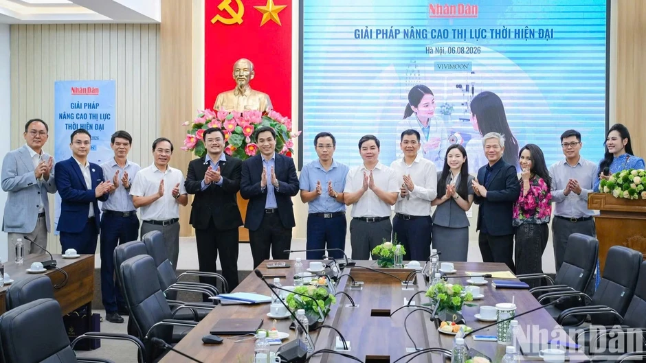Tin nổi bật ngày 6/8: Tổng Bí thư, Chủ tịch nước Tô Lâm chủ trì làm việc với Đảng ủy Chính phủ; Trình Quốc hội việc thành lập thành phố Quảng Ninh và thành phố Bắc Ninh Tin nổi bật ngày 6/8: Tổng Bí thư, Chủ tịch nước Tô Lâm chủ trì làm việc với Đảng ủy Chính phủ; Trình Quốc hội việc thành lập thành phố Quảng Ninh và thành phố Bắc Ninh