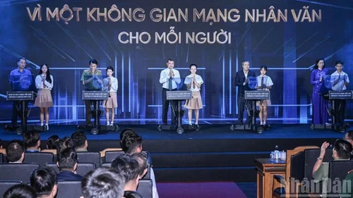 Tin nổi bật ngày 6/8: Tổng Bí thư, Chủ tịch nước Tô Lâm chủ trì làm việc với Đảng ủy Chính phủ; Trình Quốc hội việc thành lập thành phố Quảng Ninh và thành phố Bắc Ninh Tin nổi bật ngày 6/8: Tổng Bí thư, Chủ tịch nước Tô Lâm chủ trì làm việc với Đảng ủy Chính phủ; Trình Quốc hội việc thành lập thành phố Quảng Ninh và thành phố Bắc Ninh