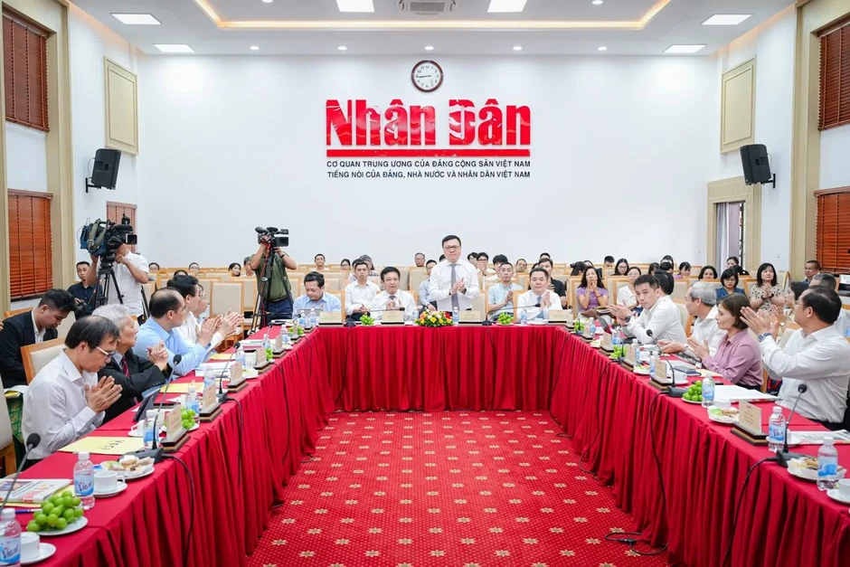 Tin nổi bật ngày 8/7: Tổng Bí thư, Chủ tịch nước Tô Lâm chủ trì cuộc làm việc về chất lượng nguồn lao động Việt Nam; Khai mạc Phiên họp thứ 4 của Ủy ban Thường vụ Quốc hội