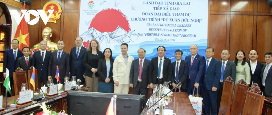 Tỉnh Gia Lai đón đoàn đại biểu quốc tế tham dự Chương trình “Du xuân hữu nghị” Tỉnh Gia Lai đón đoàn đại biểu quốc tế tham dự Chương trình “Du xuân hữu nghị”
