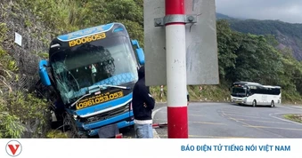 Tình hình sức khỏe của nạn nhân vụ xe khách lao vào vách núi ở đèo Khánh Lê