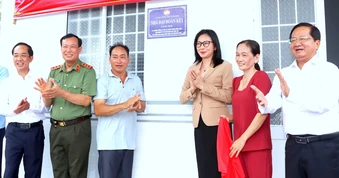 Tình quân dân Cà Mau qua những mái ấm Đại đoàn kết