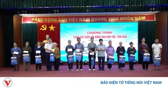 Tình quân dân trong chương trình “Cảnh sát biển với đồng bào dân tộc, tôn giáo”