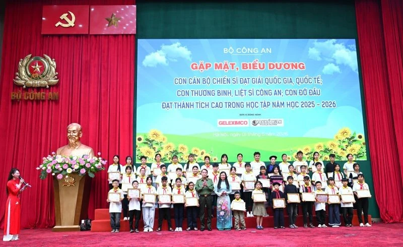 Tổ chức hoạt động chăm lo trẻ em trong Công an theo hướng thiết thực, bền vững, lâu dài