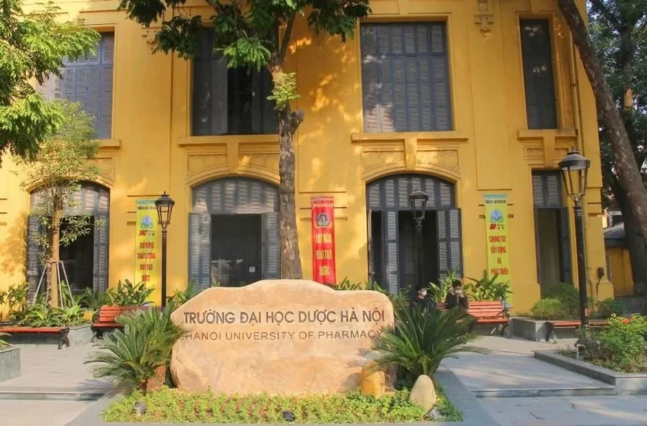 Tổ chức lại không gian đại học tại Hà Nội: Tầm nhìn chiến lược và bài toán tái thiết đô thị bền vững Tổ chức lại không gian đại học tại Hà Nội: Tầm nhìn chiến lược và bài toán tái thiết đô thị bền vững