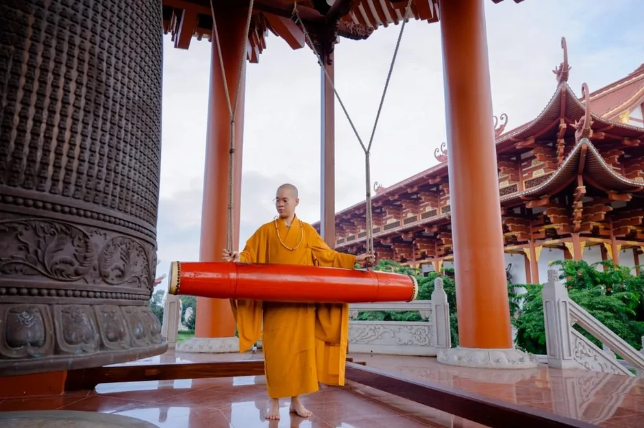Tổ quốc không bao giờ quên những người đã ngã xuống Tổ quốc không bao giờ quên những người đã ngã xuống