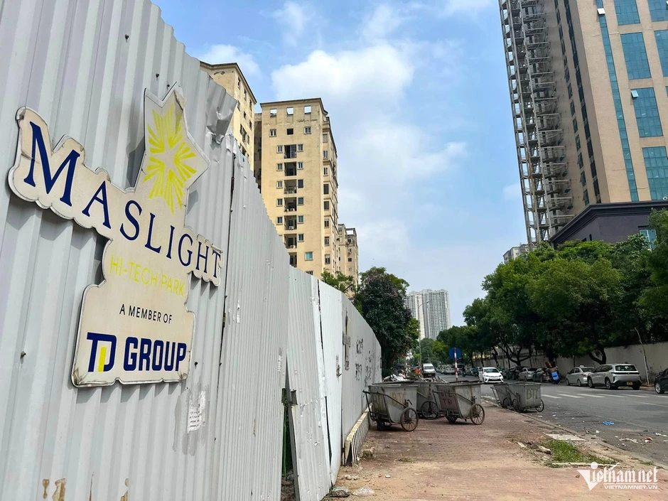 Toàn cảnh đất vàng hoang phí giữa Hà Nội, triệu tỉ bị chôn lấp, găm giữ Toàn cảnh đất vàng hoang phí giữa Hà Nội, triệu tỉ bị chôn lấp, găm giữ