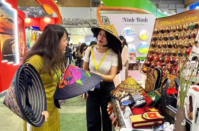 Toàn cảnh không gian rực rỡ và sôi động tại VITM Hà Nội 2026 Toàn cảnh không gian rực rỡ và sôi động tại VITM Hà Nội 2026
