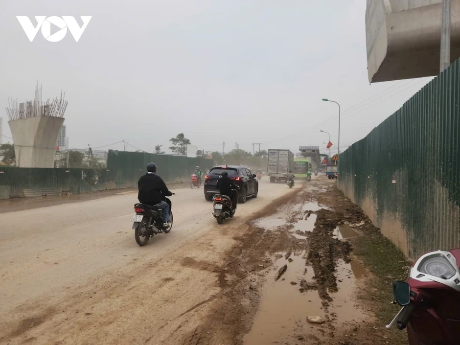Tồn tại nhiều bất cập khi thi công đường Vành đai 4 tại Yên Nghĩa, Hà Nội