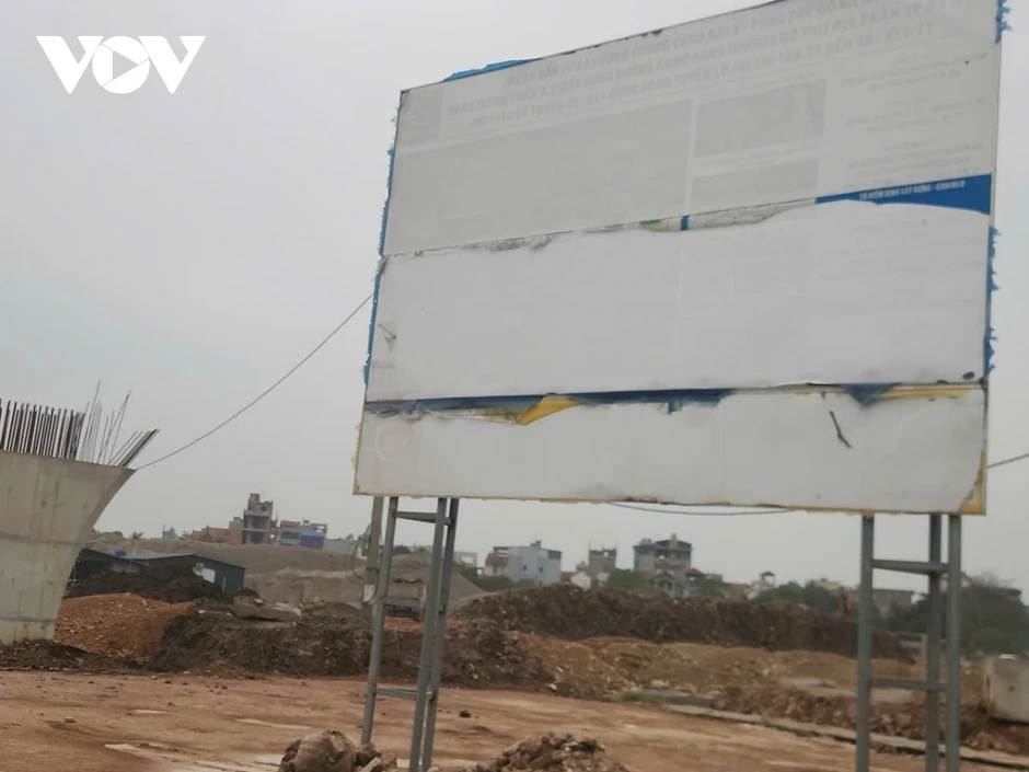 Tồn tại nhiều bất cập khi thi công đường Vành đai 4 tại Yên Nghĩa, Hà Nội