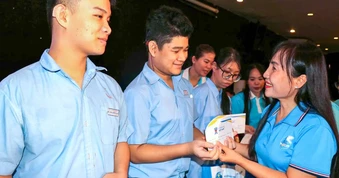 Tôn vinh 50 gia đình khuyết tật hạnh phúc tiêu biểu