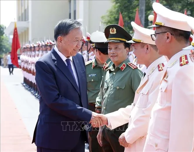 Tổng Bí thư, Chủ tịch nước Tô Lâm thăm, làm việc tại Học viện Kỹ thuật và Công nghệ an ninh (Bộ Công an) Tổng Bí thư, Chủ tịch nước Tô Lâm thăm, làm việc tại Học viện Kỹ thuật và Công nghệ an ninh (Bộ Công an)