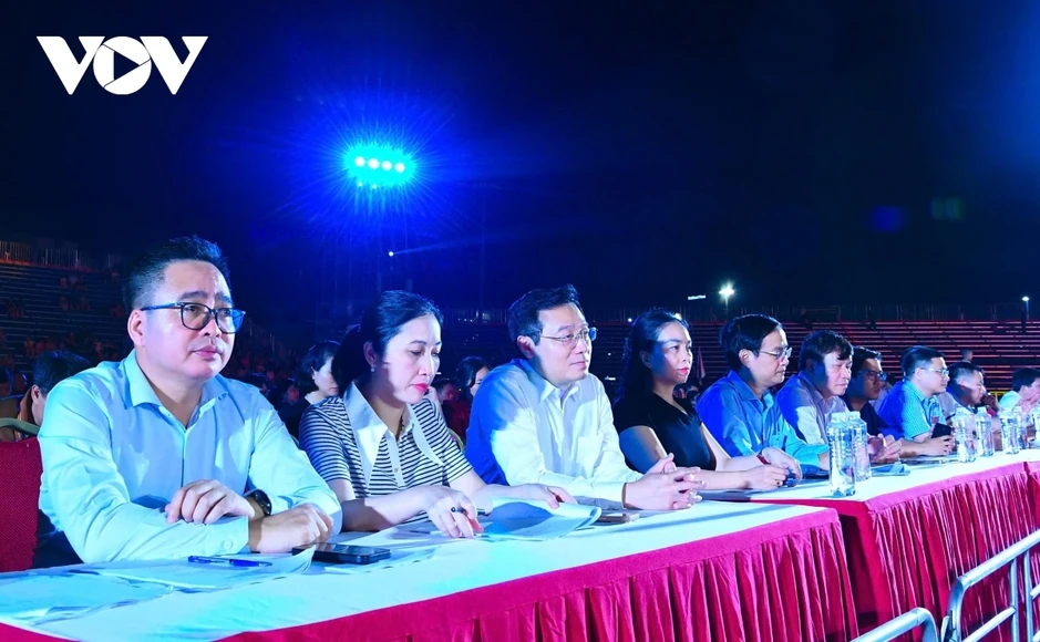 Tổng duyệt chương trình nghệ thuật “Thanh âm kỷ nguyên mới”