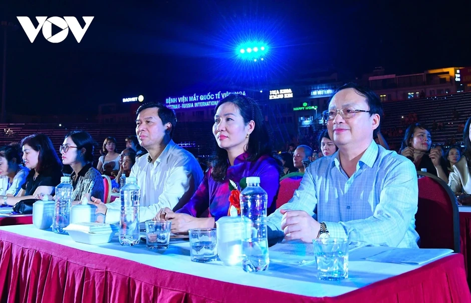 Tổng duyệt chương trình nghệ thuật “Thanh âm kỷ nguyên mới”