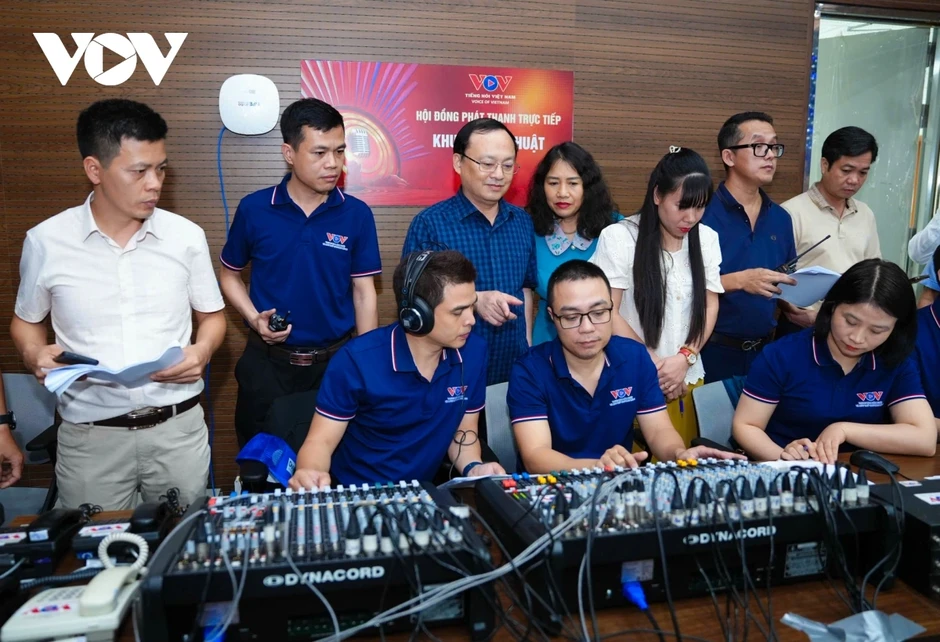 Tổng Giám đốc TinVina thăm, cám ơn tỉnh Quảng Ninh đã hỗ trợ Liên hoan Phát thanh Tổng Giám đốc TinVina thăm, cám ơn tỉnh Quảng Ninh đã hỗ trợ Liên hoan Phát thanh
