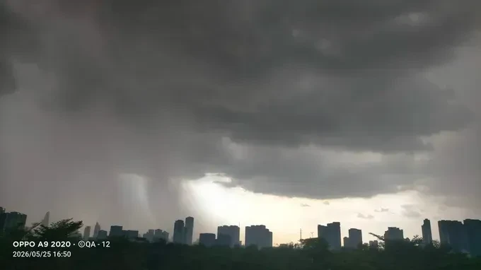 TP Hồ Chí Minh có mưa lớn giải nhiệt sau nhiều ngày nắng nóng TP Hồ Chí Minh có mưa lớn giải nhiệt sau nhiều ngày nắng nóng