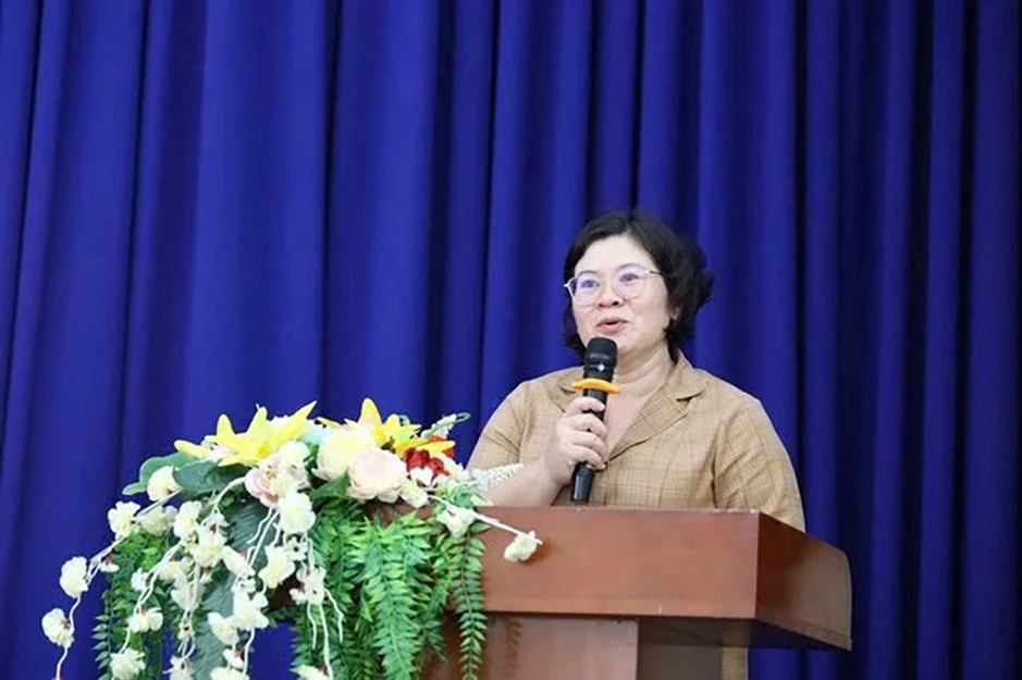 TP Hồ Chí Minh: Cử tri mong đại biểu 'lấy dân làm gốc', mang cái tài để thu phục nhân tâm TP Hồ Chí Minh: Cử tri mong đại biểu 'lấy dân làm gốc', mang cái tài để thu phục nhân tâm